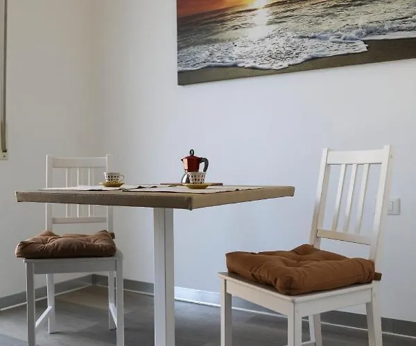 Interno 11 View With Kitchen - 70 Mq * Bari